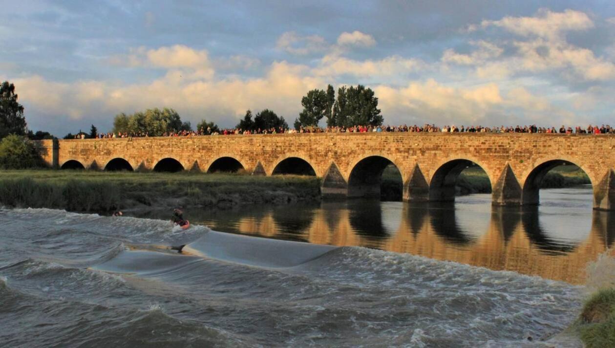Escale En Baie. Panzió Pontaubault Kültér fotó